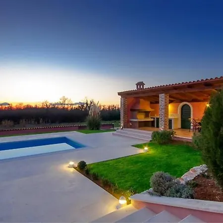 Maddalena Villa *